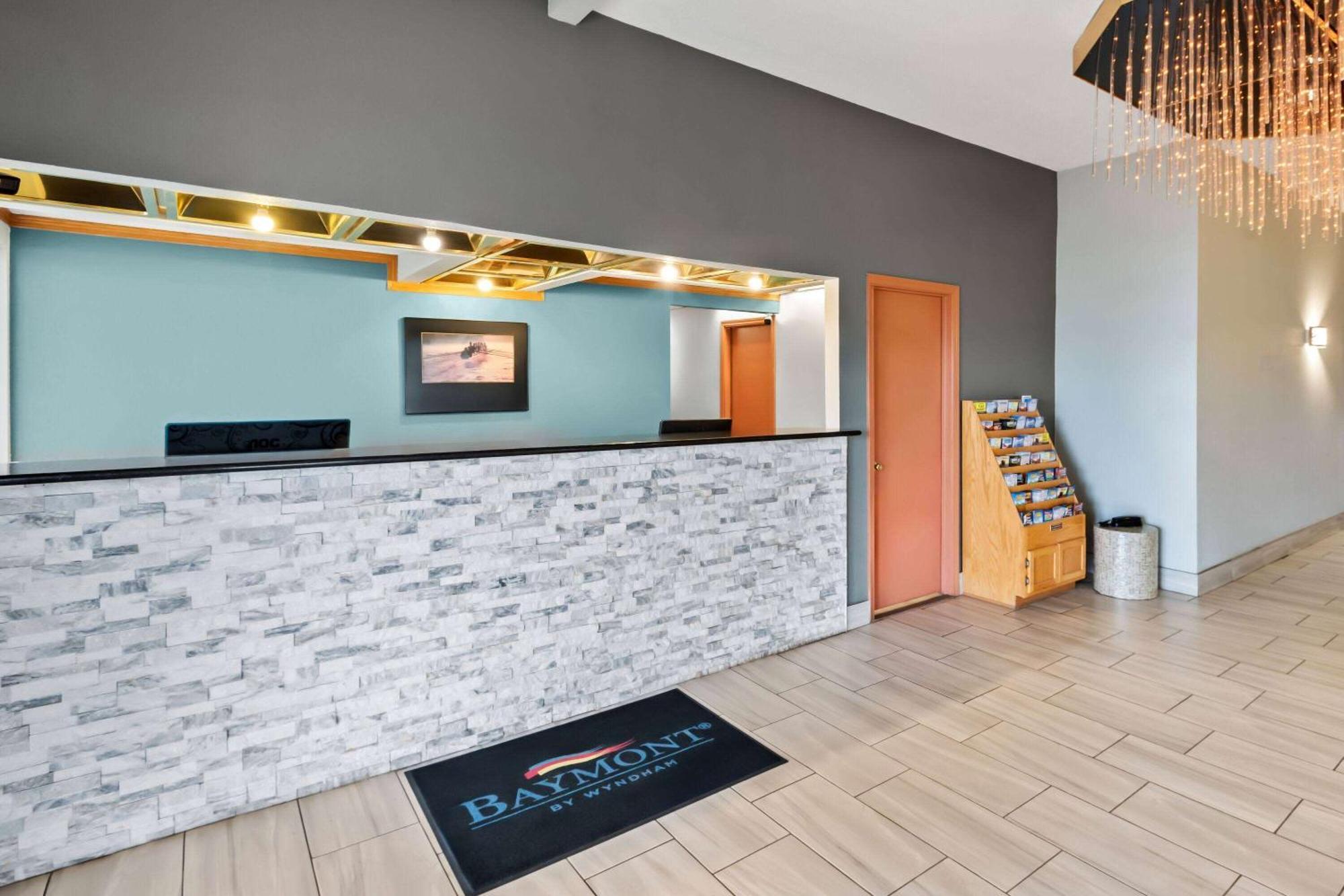 Baymont By Wyndham Lebanon In Villa Екстериор снимка